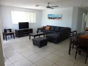 Aparthotel Kings Bay Apartments Caloundra