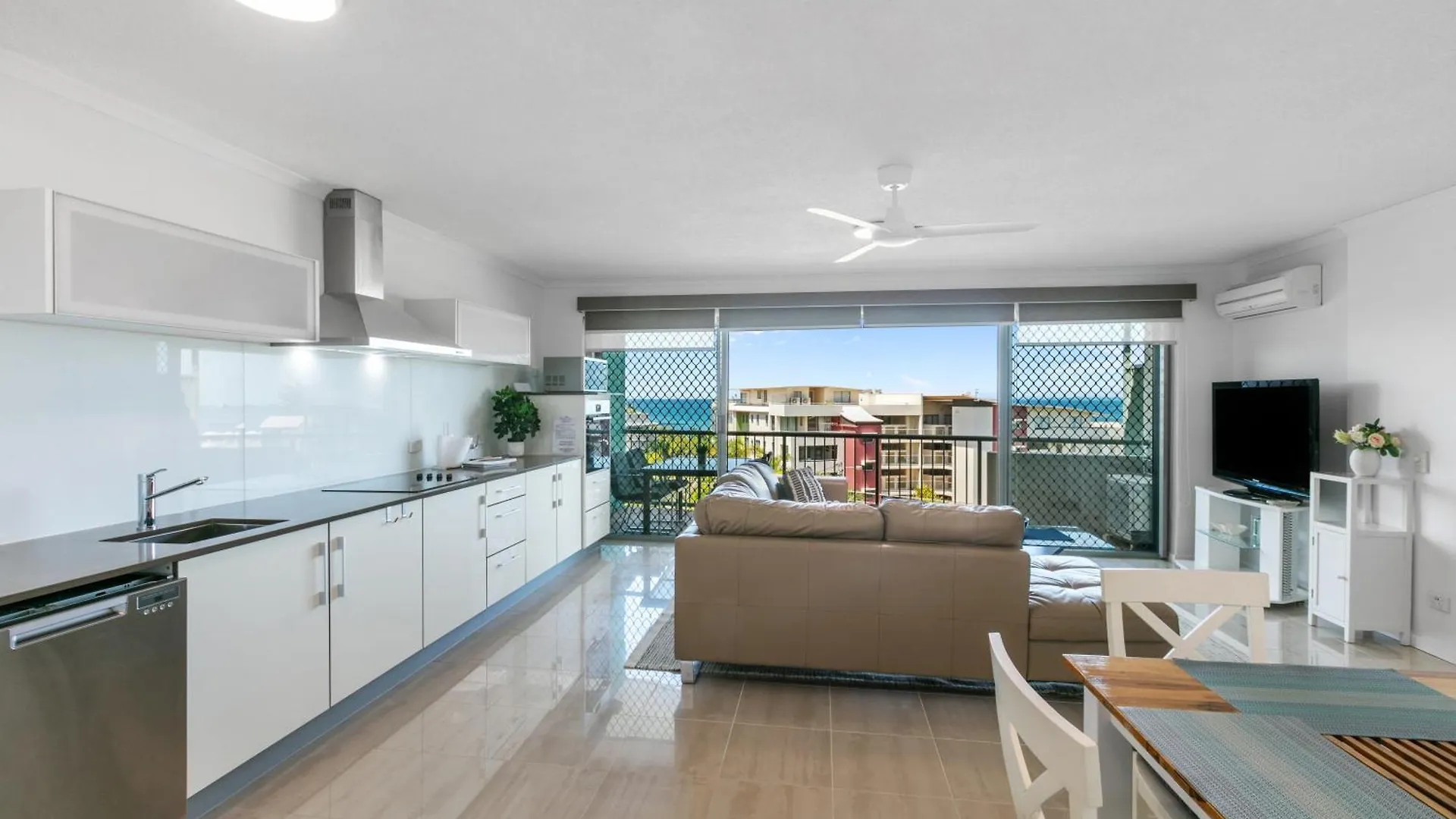 Kings Bay Apartments Caloundra Australia