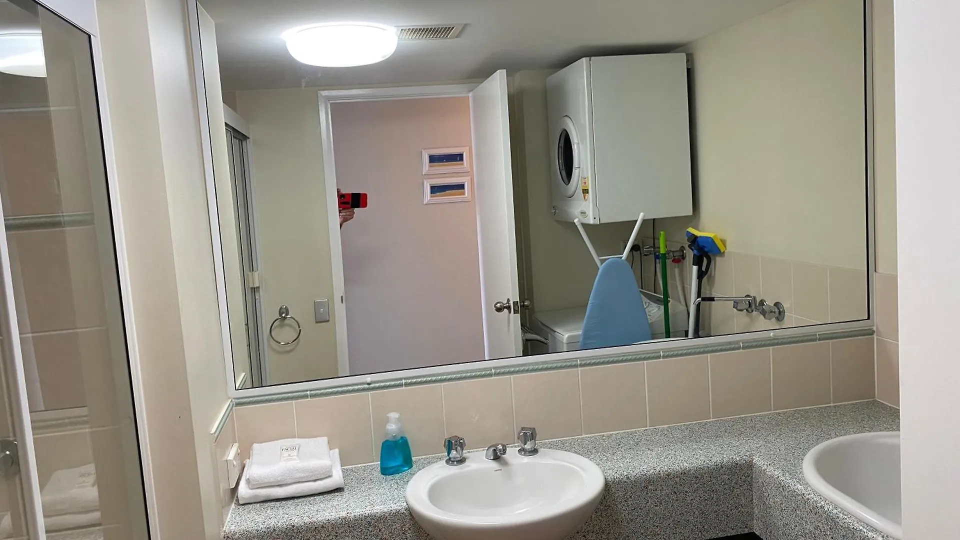 Kings Bay Apartments Caloundra Aparthotel